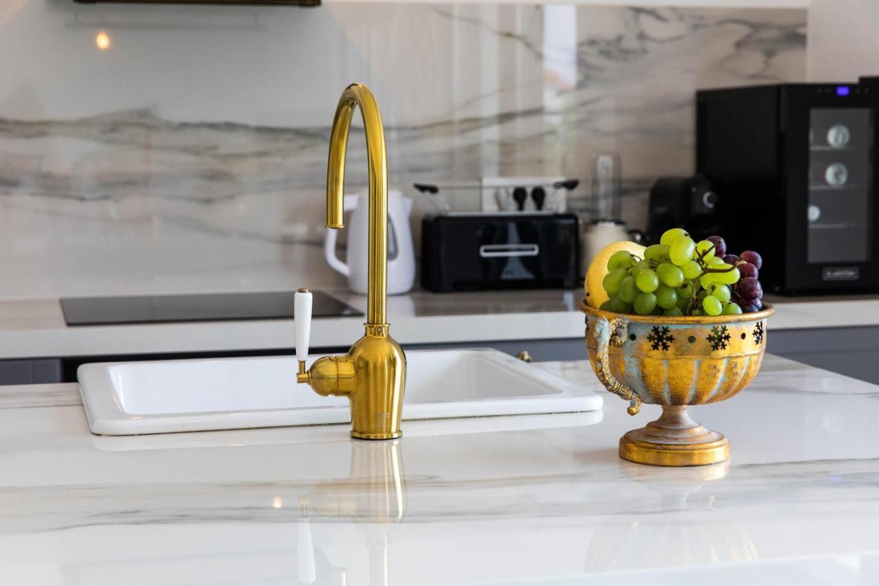 Gloria Luxury Suite Apartment Crikvenica Bagian luar foto